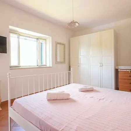 别墅 Edda Residenza Con Piscina *