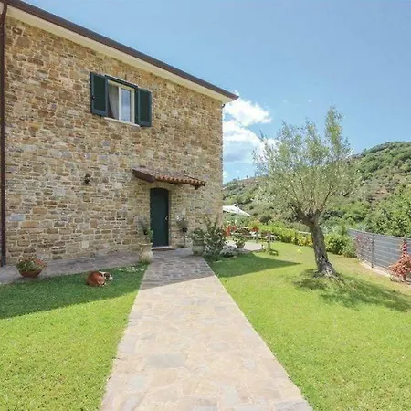 Edda Residenza Con Piscina 别墅