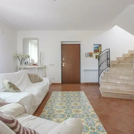 Edda Residenza Con Piscina *